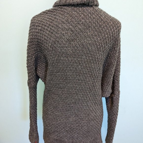 American Eagle Women’s Cardigan Knit Sweater xs/s Gray W Front Pockets - Picture 2 of 4